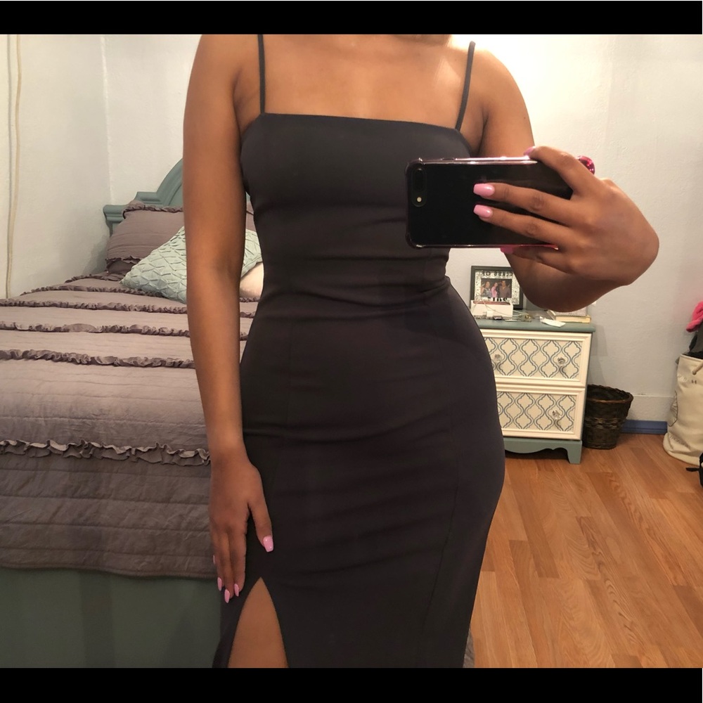 Sleeveless Midi Dress